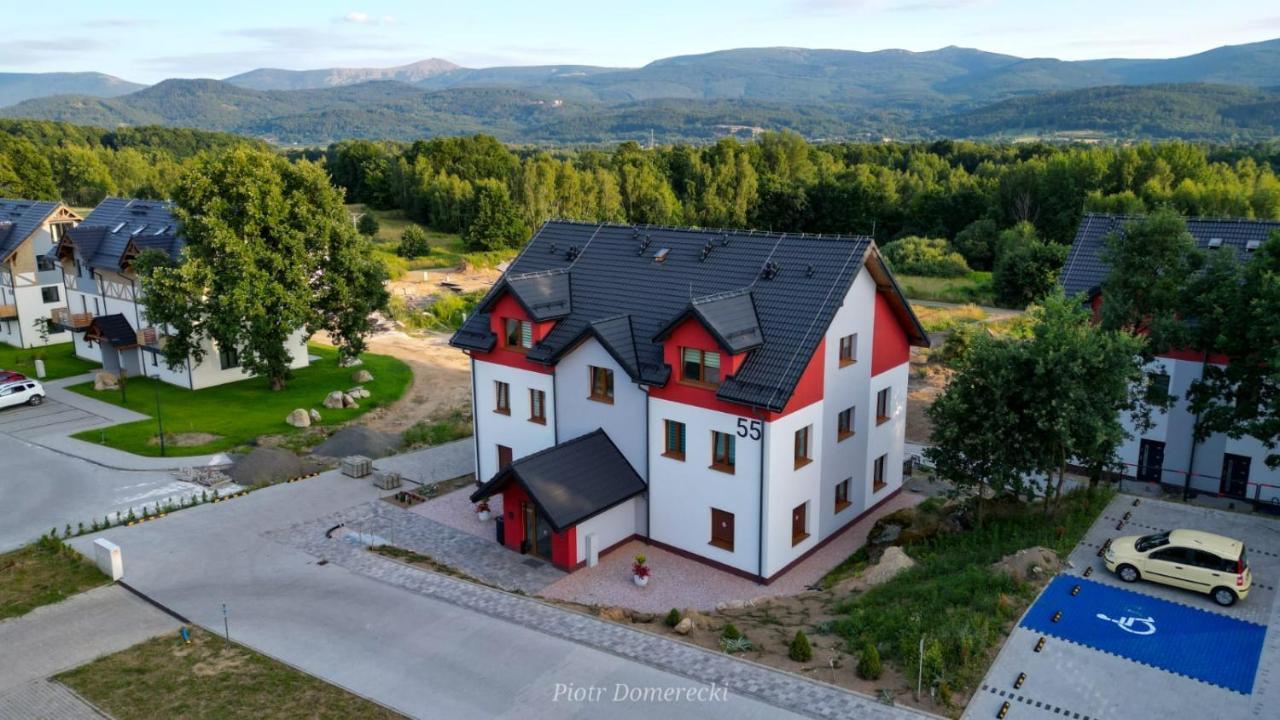 Kolorowe Cieplice - Apartamenty Z Widokiem Na Karkonosze เยเลเนียกูรา ภายนอก รูปภาพ